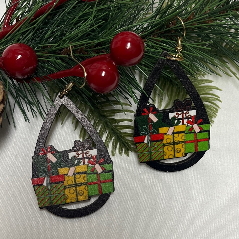 Holiday Earrings NIP, Gift boxes Design, lite weight wood, bold colors, 2”x1.25”